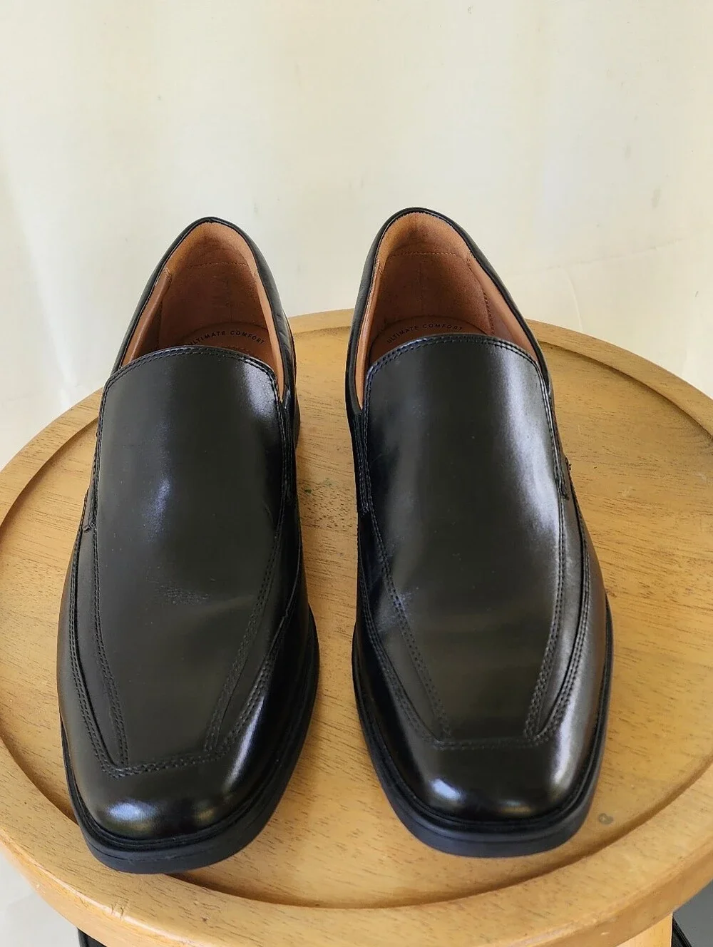 Clarks Mens Tilden Free Loafers Slip-On Black Dress Loafers